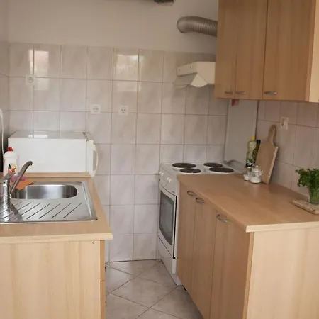 Daire In With Seaview, Balcony, Wifi, Washing Machine Lumbarda
